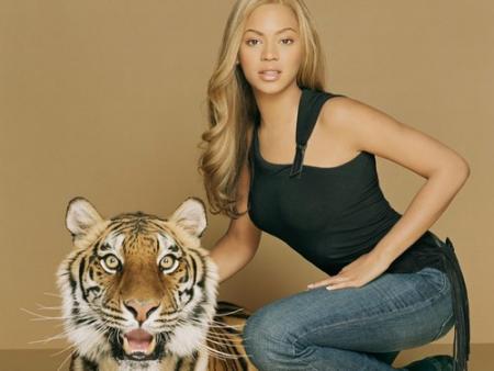 ***Beyoncé***